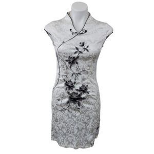 Chinese qipao cheongsam Embroidered Floweres dress